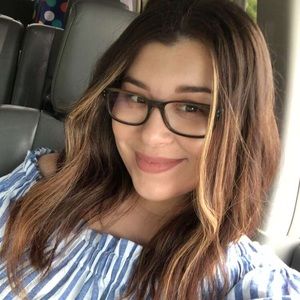 Meet your Posher, Vanessa